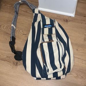 KAVU shoulder bag!